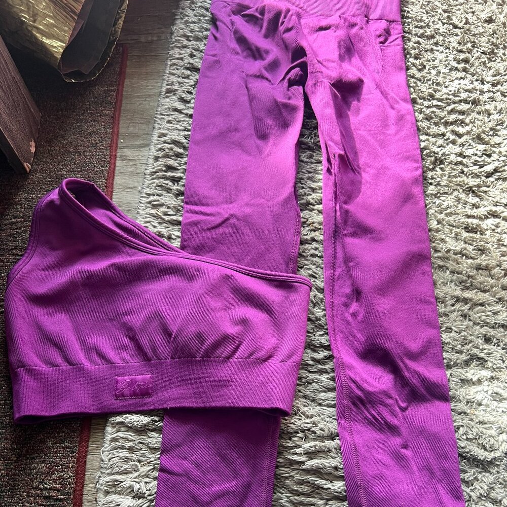 Bo+Tee 2 piece outfit size xs/s‎